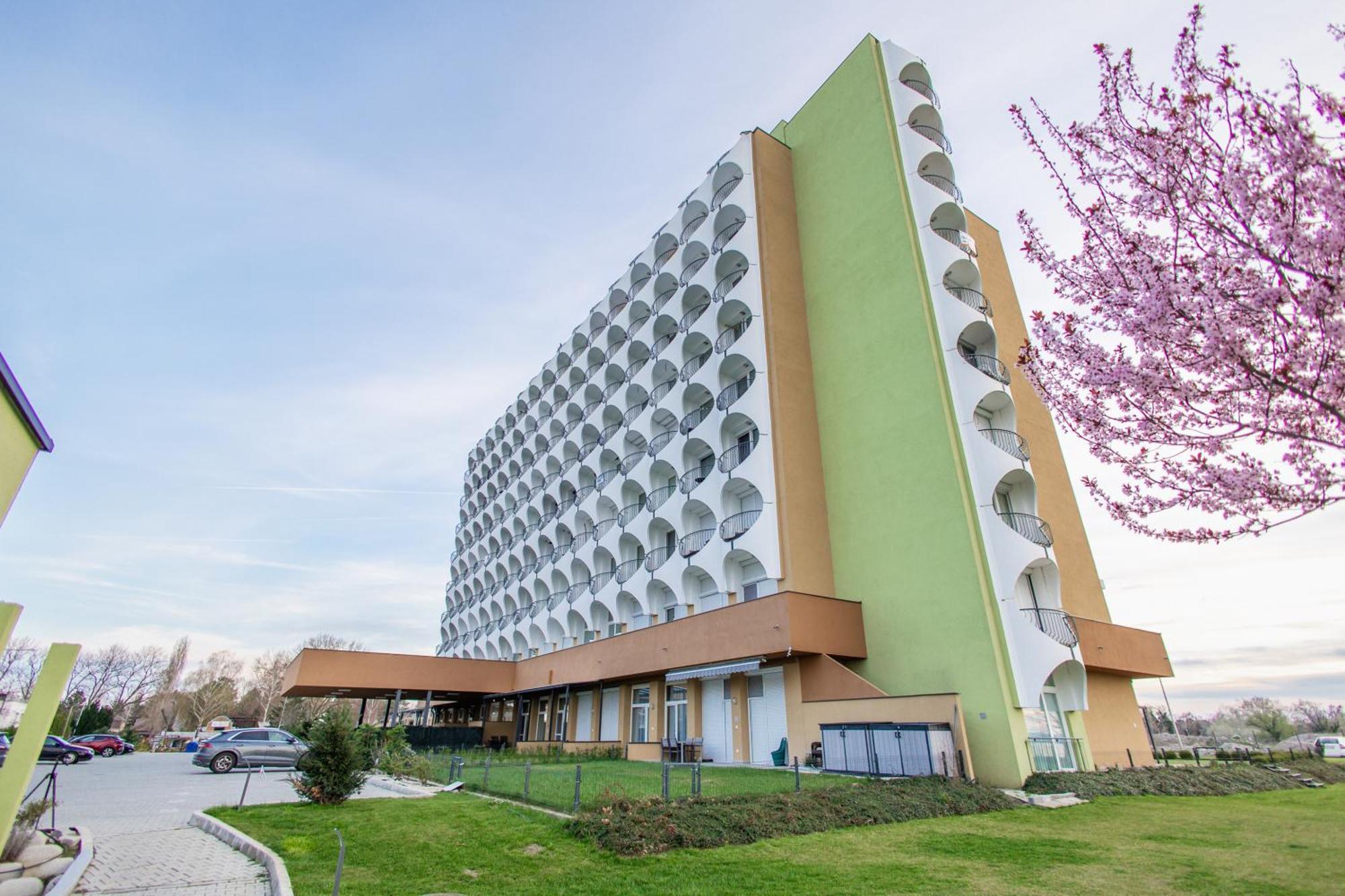 Marine Apartman By Bltn Siofok Exterior photo